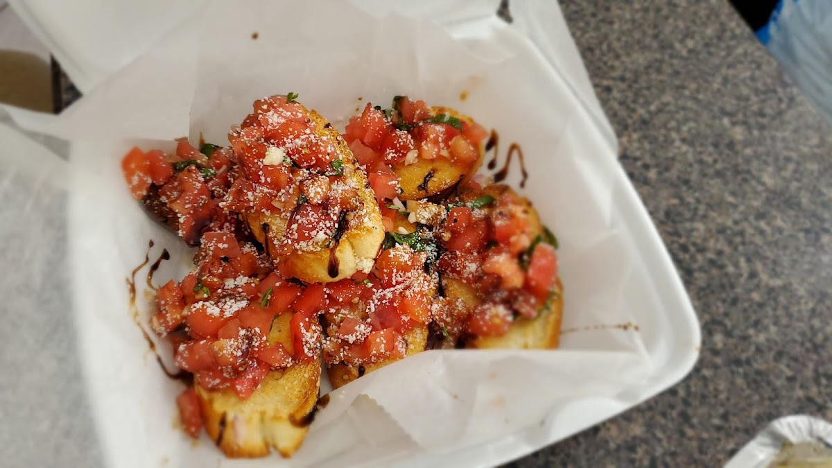 Mezzaluna Pizzeria At Town Center-7